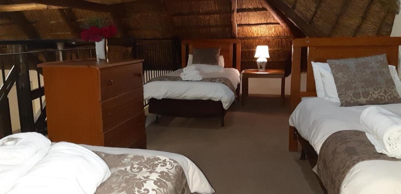 Hoopoe Haven Guest House Chartwell Esterno foto