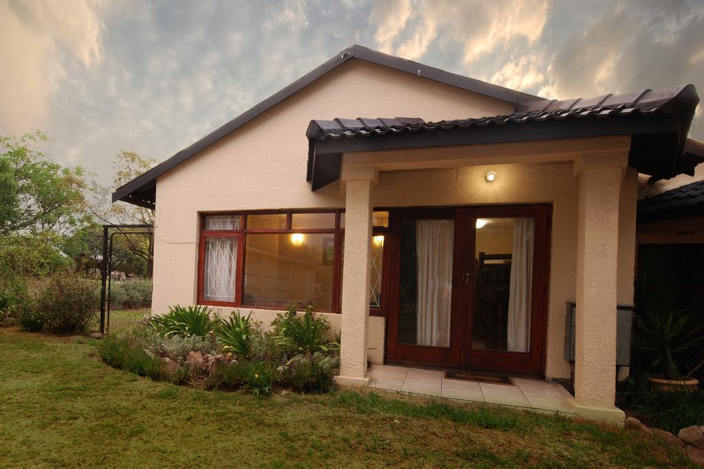 Hoopoe Haven Guest House Chartwell Esterno foto